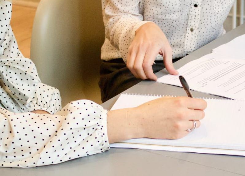 Rådgivning och planering med begravningsbyrån